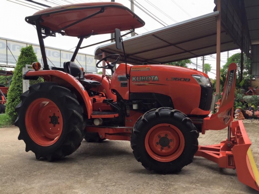 ขายรถไถ Kubota L3608(4WD) พร้อมใบมีดและผานบุกเบิกช้าง รถสวยพร้อมใช้งาน ขายรถไถ Kubota L3608(4WD) พร้อมใบมีดและผานบุกเบิกช้าง รถสวยพร้อมใช้งาน