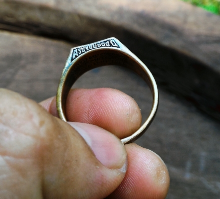 แหวนหลวงปู่ทวด ออกวัดหลวงปู่ดู่ พรหมปัญโญ วัดสะแก เนื้อโลหะผสมพิเศษ แผ่นยันต์ ทอง เงิน นาก นวะ และอื่นๆ