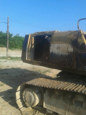 ขายรถแบคโฮ KOMATSU PC200-5 ระบบไฟเต็ม ไม่มีเอกสาร ราคา 480000