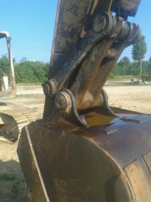 ขายรถแบคโฮ KOMATSU PC200-5 ระบบไฟเต็ม ไม่มีเอกสาร ราคา 480000