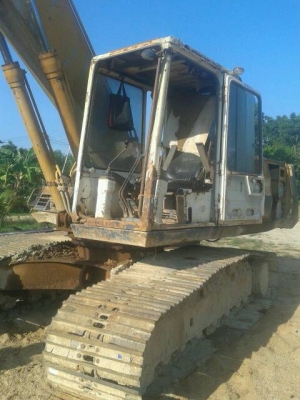 ขายรถแบคโฮ KOMATSU PC200-5 ระบบไฟเต็ม ไม่มีเอกสาร ราคา 480000