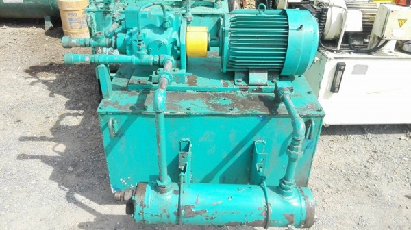 ** SOLD ** ปั้มน้ำมันไฮดรอลิค JAPAN มอเตอร์ Mitsubishi 7.5 HP 380V สภาพสวยพร้อมใช้มาเทสก่อนได้