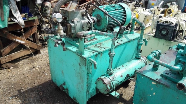 ** SOLD ** ปั้มน้ำมันไฮดรอลิค JAPAN มอเตอร์ Mitsubishi 10 HP 380V สภาพสวยพร้อมใช้งานมาเทสก่อนได้