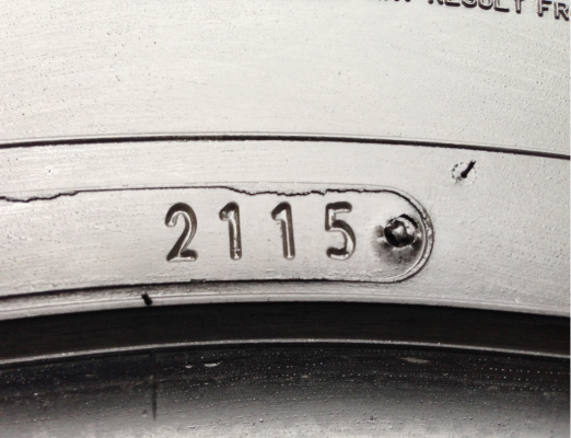 ยาง Dunlop 245 70 16 ปี15 ดอกเต็ม ราคาไม่แพง