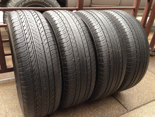 ยาง Bridgestone 235 70 16 กลางปี15 ดอกเต็ม ราคาไม่แพง