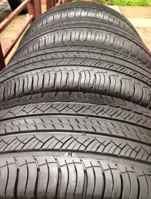 ยาง Michelin 265 70 16 กลางปี12 ดอกเต็ม ราคาไม่แพง