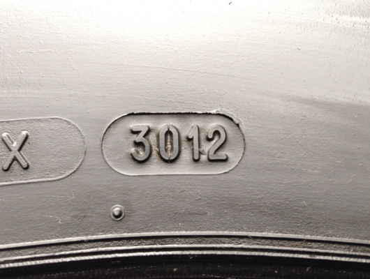 ยาง Michelin 265 70 16 กลางปี12 ดอกเต็ม ราคาไม่แพง