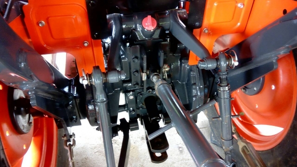 ขายรถไถคูโบต้า  KUBOTA   L 3608SP พร้อมชุดใบมีดดันหน้าคานล่าง  ผาน 5X22