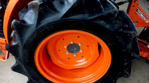 ขายรถไถคูโบต้า  KUBOTA   L 3608SP พร้อมชุดใบมีดดันหน้าคานล่าง  ผาน 5X22