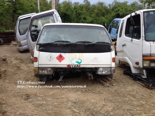 FROM JAPANหัวเก๋งรถบรรทุก6ล้อกลาง /CABIN TOYOTA รุ่น :BU212,350-400 /HINO FB ,FC(รุ่นยกหัวได้/3 ใบปัด) ราคาเพียง 46,500 บาท สนใจรีบติดต่อ 0819337688