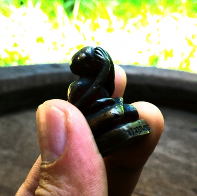 พระปิดตา หลวงปู่บุญ วัดกลางบางแก้ว เนื้อสัมฤทธิ์ น้ำหนักดี