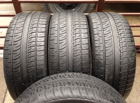 ยาง PIRELLI 255 45 20 ปี12 ดอกเยอะ ราคาไม่แพง