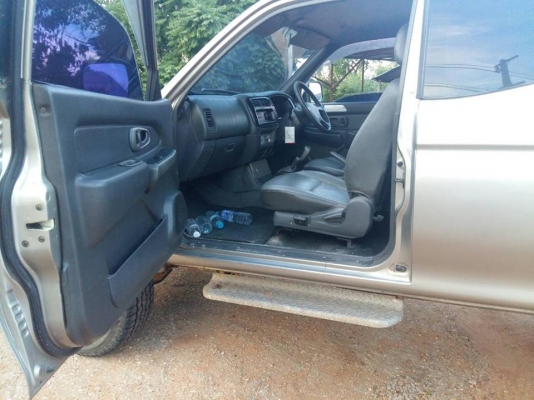 ขายรถ 4&times;4 ติดวินหน้า เครื่องดี ช่วงล่างดี ภายในสวย แอร์เย็น เอกสารถูกต้อง เล่มทะเบียนพร้อมโอน ราคา170,000 สนใจโทร 090-8588220คุณนะ 093-3258446คุณบิว หรือเข้าดูสินค้าอื่นๆได้ที่ www.narong2truck.com หรือ www.truck.in.th/498 หรือเพจFacebook ณรงค์ ซื้อ