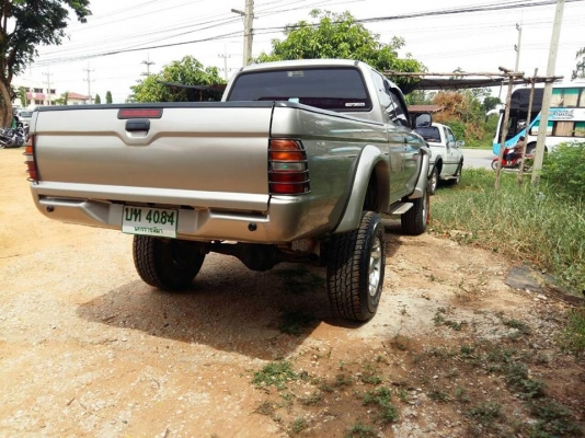 ขายรถ 4&times;4 ติดวินหน้า เครื่องดี ช่วงล่างดี ภายในสวย แอร์เย็น เอกสารถูกต้อง เล่มทะเบียนพร้อมโอน ราคา170,000 สนใจโทร 090-8588220คุณนะ 093-3258446คุณบิว หรือเข้าดูสินค้าอื่นๆได้ที่ www.narong2truck.com หรือ www.truck.in.th/498 หรือเพจFacebook ณรงค์ ซื้อ