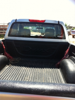 ขายรถกระบะดีแม็กเครื่อง2500ราคา350000บาทครับ