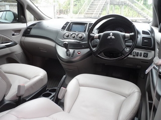 MITSUBISHI SPACE WAGON 2.4 AUTO ปี 2008 รถพร้อมใช้ T.086-527-9533 MITSUBISHI SPACE WAGON 2.4 AUTO ปี 2008 รถพร้อมใช้ T.086-527-9533