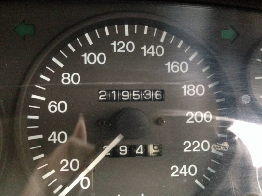 ขายรถเก๋งMAZDA ASTINA1995 สภาพดีมาก ออกมือเดียวป้ายแดง เกียร์ธรรมดา ใช้งานสองแสนโล เครื่องเบนซิน เอกสารถูกต้อง เล่มทะเบียนพร้อมโอน สนใจโทร 090-8588220คุณนะ 093-3258446คุณบิว หรือเข้าดูสินค้าอื่นๆได้ที่ www.narong2truck.com หรือ www.truck.in.th/498 หรือเพจ