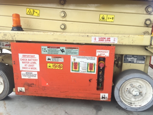 ขายกระเช้ากรรไกรJLG  สูง5.70เมตร มือสองญี่ปุ่นใช้แบต24โวลด์สภาพดีพร้อมใช้งาน