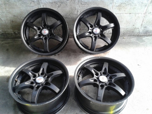 ล้อแม็ก18นิ้ว6รู สวยๆ 4 ล้อ ราคา 8900 บาท