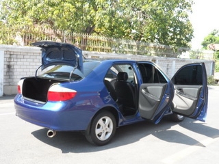 TOYOTA VIOS 1.5 E AT ปี 2004 รถติดแก๊ส LPG พร้อมใช้ จัดไฟแนนซ์ได้ T.086-527-9533