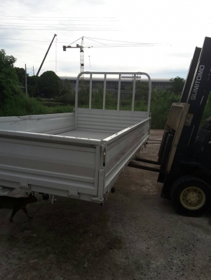 ขายกระบะของใหม่ใส่รถสี่ล้อกลางกว้าง 1.70 x3เมตร(มีตำนิที่ขอบกระบะตอนขนย้าย)ของนอกขาย 16000บาท