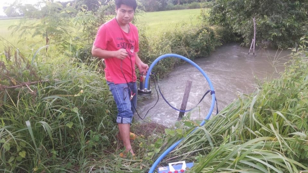 ปั้มน้ำไดโว่ใช้แบต12v.ท่อ1นิ้วตัวเป็นสแตนเลส มีคลิปทดสอบ