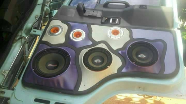 รถบรรทุก6ล้อ