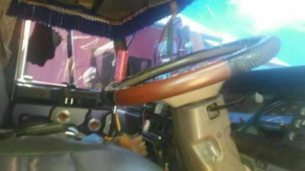 รถบรรทุก6ล้อ