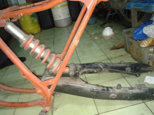 โช้คหลัง+สวิงอาร์ม Honda MTX