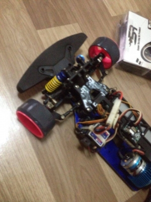 ขายรถบังคับ Drift รีโมทดิจิตอลHL สภาพใหม่ ชุดไฟใช้ใด้หมด แบตเดิม ล้อDrift เป็นของใหม่RS D-zero แถมล้อเดิมติดรถ (ขาดทีชาร์ตแบตกับเสารีโมท) ก็เล่นใด้เลย ราคา2000บาท โทร0924462525โส กทม ขายรถบังคับ Drift รีโมทดิจิตอลHL สภาพใหม่ ชุดไฟใช้ใด้หมด แบตเดิม ล้อDrift เป็นของใหม่RS D-zero แถมล้อเดิมติดรถ (ขาดทีชาร์ตแบตกับเสารีโมท) ก็เล่นใด้เลย ราคา2000บาท โทร0924462525โส กทม