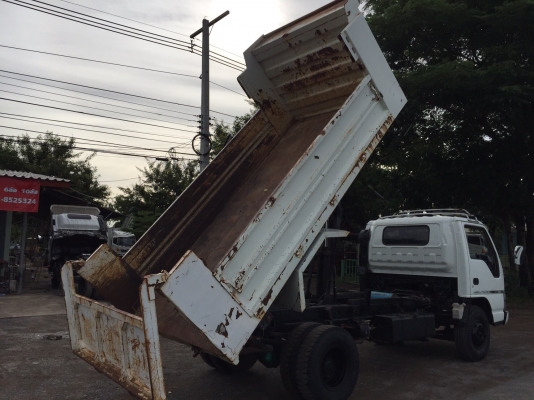 ขาย6ล้อNPR130โทโบ หัวขาวไฟเพชร รถห้างแท้ กระบะดั้มสามิตรยกชุด