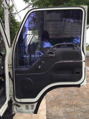 ขาย6ล้อNPR130โทโบ หัวขาวไฟเพชร รถห้างแท้ กระบะดั้มสามิตรยกชุด