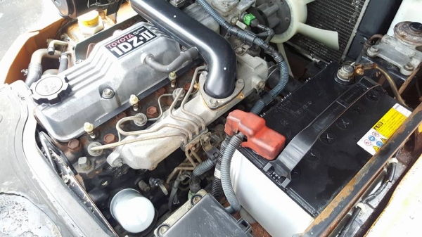 มองหารถโฟล์คลิฟท์งาเท นึกถึงพีทีเอ ชลบุรี081-8342060 มองหารถโฟล์คลิฟท์งาเท นึกถึงพีทีเอ ชลบุรี081-8342060