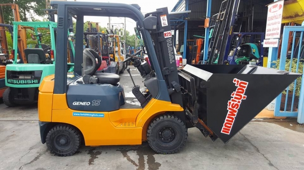 มองหารถโฟล์คลิฟท์งาเท นึกถึงพีทีเอ ชลบุรี081-8342060 มองหารถโฟล์คลิฟท์งาเท นึกถึงพีทีเอ ชลบุรี081-8342060