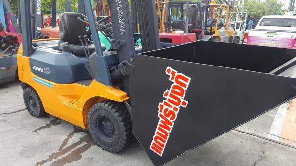 มองหารถโฟล์คลิฟท์งาเท นึกถึงพีทีเอ ชลบุรี081-8342060 มองหารถโฟล์คลิฟท์งาเท นึกถึงพีทีเอ ชลบุรี081-8342060