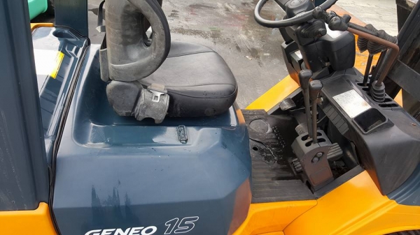 มองหารถโฟล์คลิฟท์งาเท นึกถึงพีทีเอ ชลบุรี081-8342060 มองหารถโฟล์คลิฟท์งาเท นึกถึงพีทีเอ ชลบุรี081-8342060