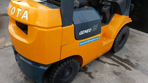 มองหารถโฟล์คลิฟท์งาเท นึกถึงพีทีเอ ชลบุรี081-8342060 มองหารถโฟล์คลิฟท์งาเท นึกถึงพีทีเอ ชลบุรี081-8342060