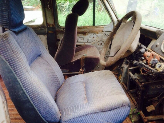 ขายตู้ฟอร์ดทรานชิค เครื่องวอลโว่ไม่มีเล่มเอาไปทำร้านอาหารครับ ขาย 38000 บาท เอาแบตมาใส่ขับได้เลย