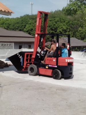 มองหารถโฟล์คลิฟท์งาเท  นึกถึง  พีทีเอ  ชลบุรี081-8342060เราส่งฟรีมาแล้วทั่วประเทศดูได้จากในโพสท์นี้