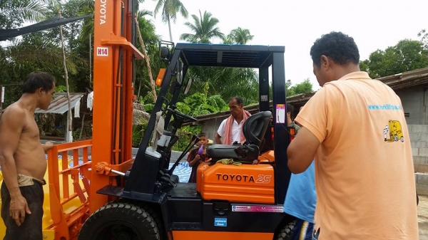 มองหารถโฟล์คลิฟท์งาเท  นึกถึง  พีทีเอ  ชลบุรี081-8342060เราส่งฟรีมาแล้วทั่วประเทศดูได้จากในโพสท์นี้