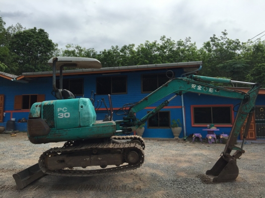 ขายรถขุดเล็ก แบคโครเล็ก komatsu pc30-7 สภาพพร้อมทำงาน
