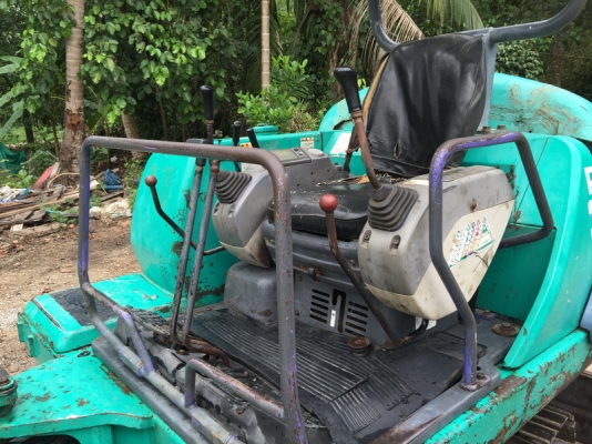 ขายรถขุดเล็ก แบคโครเล็ก komatsu pc30-7 สภาพพร้อมทำงาน ขายรถขุดเล็ก แบคโครเล็ก komatsu pc30-7 สภาพพร้อมทำงาน