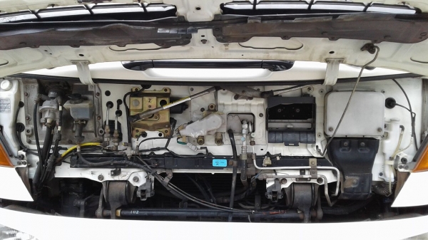 ขายหัวลาก10ล้อเมก้า260 ปี48 เครื่องดี คัชซีสวย ยางดี ช่วงล่างแน่นเครื่องเดิมเกียร์เดิม หัวเดิมบางไม่เคยทำสี รถสวยพร้อมใช้งาน