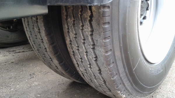 ขายหัวลาก10ล้อเมก้า260 ปี48 เครื่องดี คัชซีสวย ยางดี ช่วงล่างแน่นเครื่องเดิมเกียร์เดิม หัวเดิมบางไม่เคยทำสี รถสวยพร้อมใช้งาน