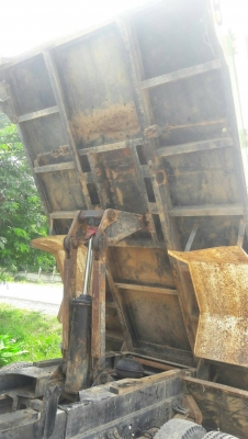 รถบรรทุก6ล้อดั้ม รถบรรทุก6ล้อดั้ม