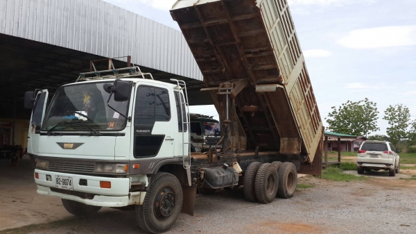 ขายด่วน   HINOFM3HNLD195สองเพลาดั้มสภาพพร้อมใช้สุดๆราคาเบาๆจัดแนนท์ได้โทร0856842587