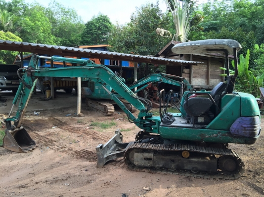 ขายรถขุดเล็ก แบคโครเล็กkomatsu pc30-7ตามสภาพพร้อมทำงาน