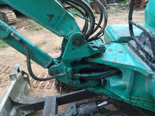 ขายรถขุดเล็ก แบคโครเล็กkomatsu pc30-7ตามสภาพพร้อมทำงาน