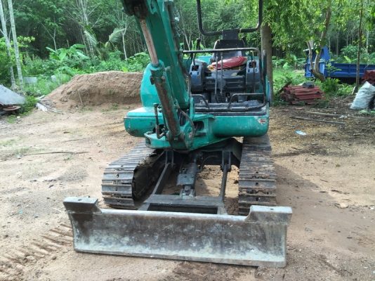 ขายรถขุดเล็ก แบคโครเล็กkomatsu pc30-7ตามสภาพพร้อมทำงาน
