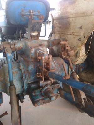 รถไถนา รถไถนา